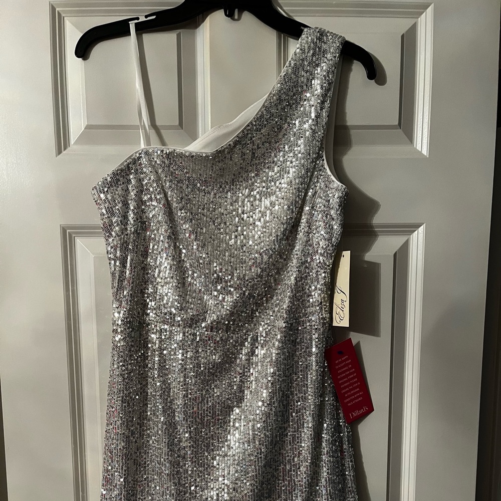 Eliza J Silver Sequin One Shoulder Dress - Picture 2 of 4